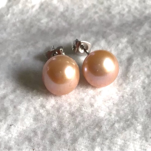 Large Peach Freshwater Pearl Studs in Stainless Steel #2 - Picture 2 of 5